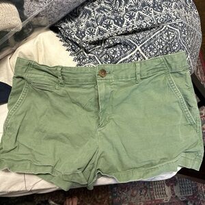 Cute green gap shorts